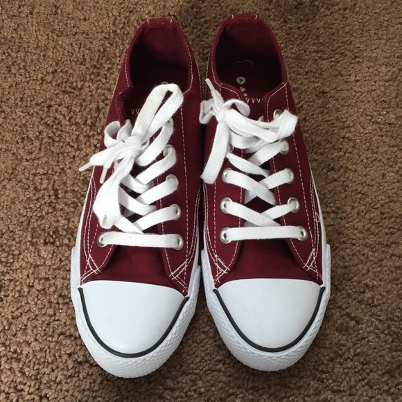Maroon sneakers (converse lookalike) Maroon sneakers (converse lookalike)